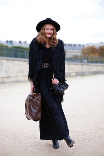1-frida-gustavsson-paris-fashion-week-style