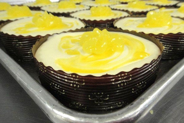 FoodTrucks_SweetzCheesecakeLemonDropslide