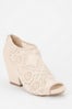 urbanoutfitters_69