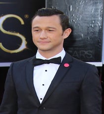 Best: Joseph Gordon-Levitt
If there's one man on this earth who can never go wrong with slicked-back hair, it's this guy. Pure perfection. Plus, he's wearing bicycle socks underneath that polished tux. What's not to love?
Photo: Jim Smeal/BEI Images rexusa_1255640cu