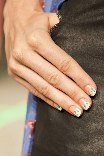 2012-nail-art-trends-freehand
