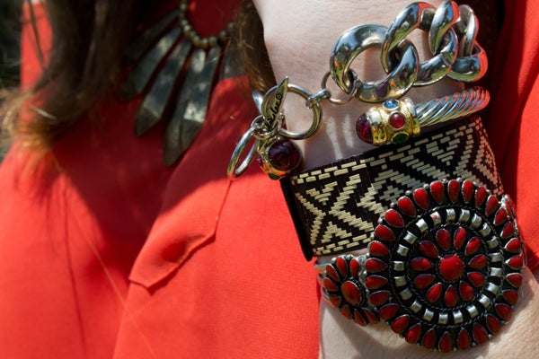 jewelry-stalking-2