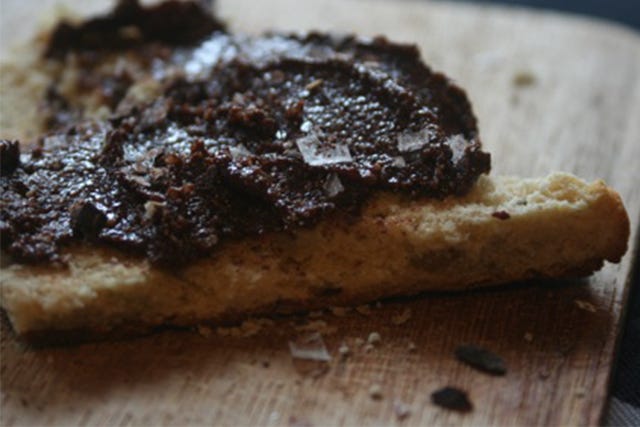 NutellaEmbed