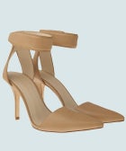 12 Insanely Gorgeous Wedding Shoes To Flatter Every Winter Bride opener
