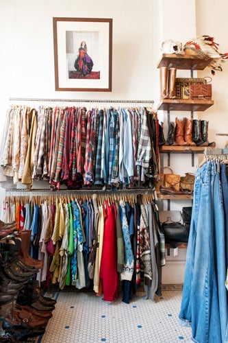 004_MercyV_Shop-2