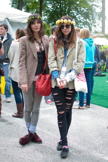 Irina-Lazareanu-and-friendslide