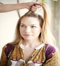 Step 1: Take a three-inch section at the top of the head. style2_step1