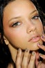 fashion-week-fall-2012-nails-nicole-miller