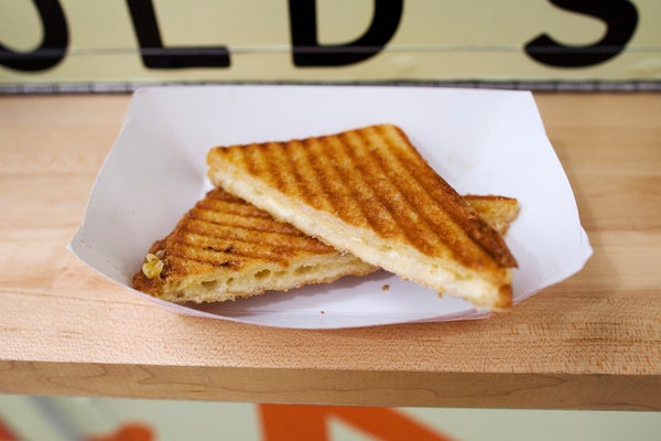 12_FoodTrucks_MilkTruck_Bug38