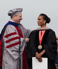 A Radiant Kerry Washington Makes Graduates Cry at GWU kerrywashingtonsmall2main