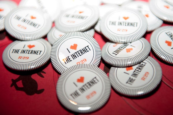 Refinery29-and-Warby-Parker-love-the-Internet