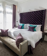 The 10 London Hotels Worth Checking Into opener