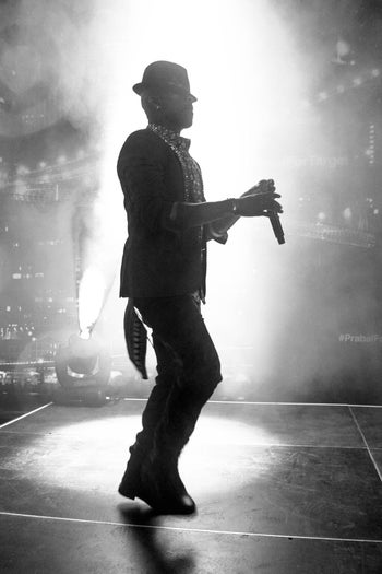 Ne-Yo2