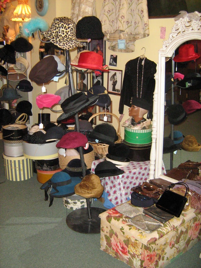 PollySue's Vintage Shop