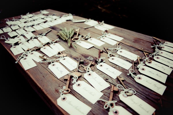 r29Escort-Card-Table---Sasha-Gulish-photo-credit