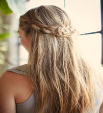 Your friends will think you were up at the crack of dawn creating this messy-chic style (shhh…we won’t tell them it only took a few minutes!). style4_step5