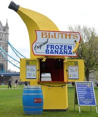 Oh. My. Gob. The Bluths' Frozen Banana Stand Pops Up In Real Life bananOP