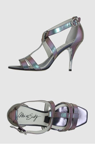 iridescent spring trend