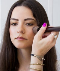 Beauty DIY: Work The Sun-Kissed (And Fog-Proof) Look opener