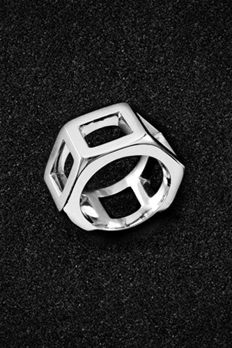 Oversized-Cut-Away-Wing-Nut-Ring