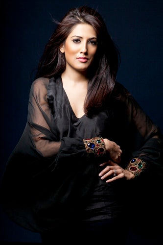 Azeeza_Khan 3