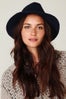 FreePeople_48_FreePeople_slide
