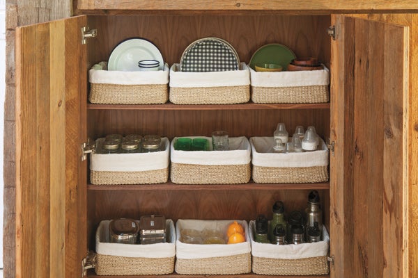 MLD109599-kitchen-cupboard-organization-011