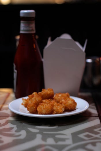 Tater-Tots-3_Satellite-Room_Photo-Anna-Mathias