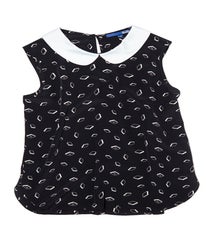 Amp up your school girl look even if you're not hitting the books with this sweet collared blouse. Keds Collared Bookwork Shell, was $128, now $83, available on R29Shops. 01_collaredshellkefk3502bookworm_booksleeveless