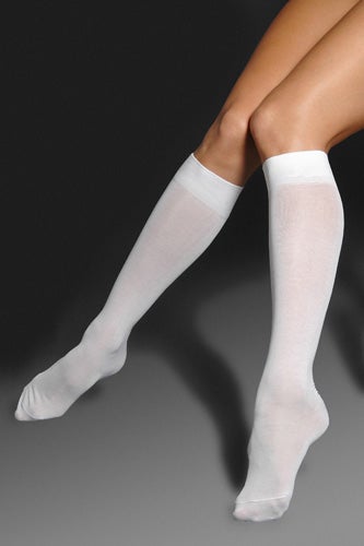 falke-cottontouchkneehighsocks-herroom-29