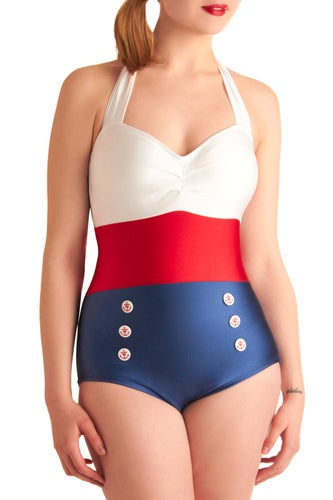 Dive Into Style With Plus-Size Swimwear