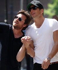 Jason Bateman & Will Arnett: A Tale Of Two Brothers, Told In GIF Form image
