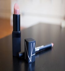 Shawn's Product Picks For The Lips:
Julie Hewett Nude Noir Lip Liner, Simply Just Minerals Apricot Gloss, and Julie Hewett Shimmy Color in Cleo.
Photographed by Christine Ting 10 IMG_3029