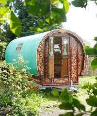 Boutique Camping: The 411 On The U.K.’s Best Overnight Spots opener