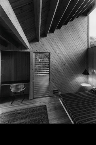 BONAGUIDI HOUSE. COURTESY OF FIRE ISLAND MODERNIST: HORACE GIFFORD AND THE ARCHITECTURE OF SEDUCTION.